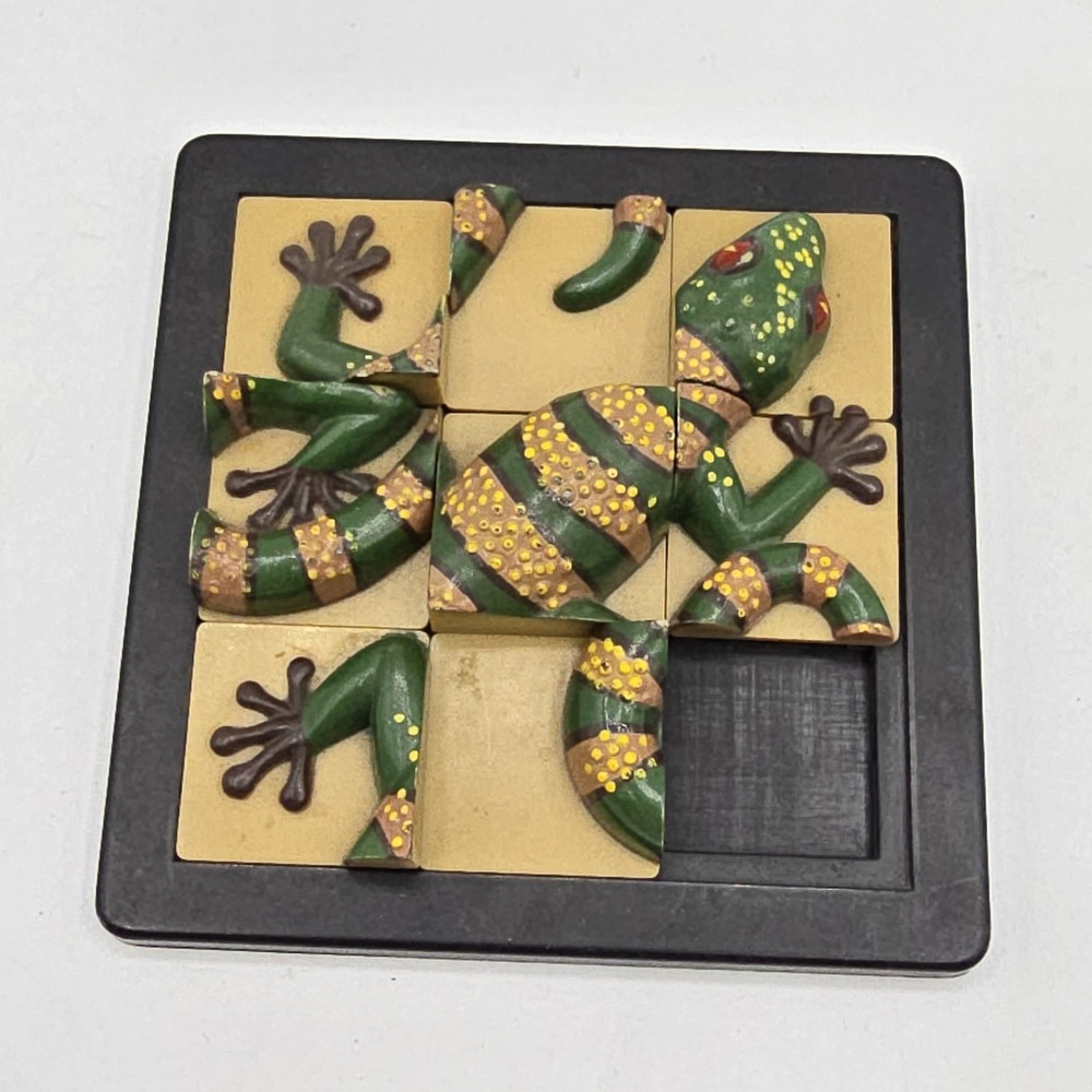Green Lizard Sliding Puzzle - Decorative Kids Puzzle